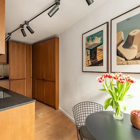 Appartement Duplex Avec Terrasse Ensoleillee Au Coeur Du Sentier, 2eme Ard Paris