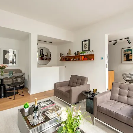 Duplex Avec Terrasse Ensoleillee Au Coeur Du Sentier, 2eme Ard Appartement Paris
